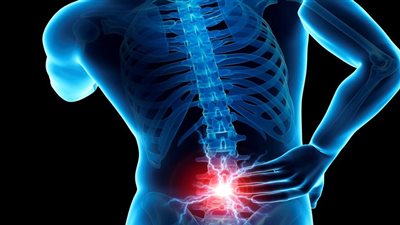 تعاني من آلام الظهر ومش عارف السبب؟.. السر في أوضاع النوم