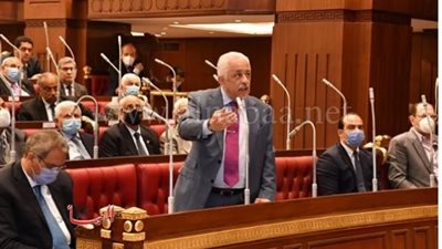 مش إلكتروني.. «التعليم» تكشف طريقة عقد امتحانات التيرم الثاني لأولى وثانية ثانوي