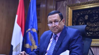 «مكافحة المخدرات» تضبط سائق تاكسي بحوزته هيروين وشابو في سوهاج