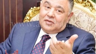 دا مزار سياحي.. أول تعليق لمحافظ البحر الأحمر على التقاط راقصة صورة داخل المسجد (صور)