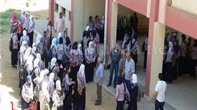 مدرس راح في الرجلين.. تفاصيل «تشيب» في مشاجرة بسلاح أبيض بين طالبتين داخل مدرسة بالمعادي