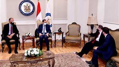 تفاصيل لقاء 