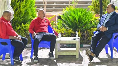 مصيلحي يجدد الثقة في حسام حسن ويطالب الجماهير بتوحيد الصفوف