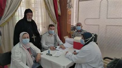 تطعيم المواطنين بلقاح كورونا في مكاتب البريد والمصانع بالشرقية