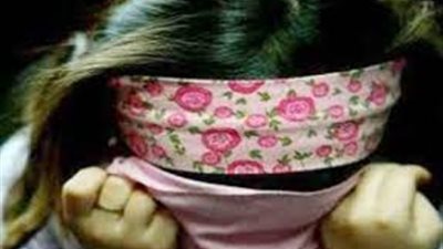 المؤبد لعامل هتك عرض طفلة داخل غرفة نومه في الشرقية