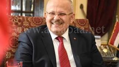 «الخشت» يزف بشرى سارة بشأن أزمة طالب طب القاهرة