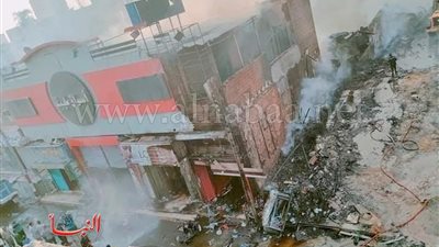 بيوتهم اتخربت.. 4 ملايين جنيه خسائر حريق المعارض التجارية بطهطا (فيديو وصور)