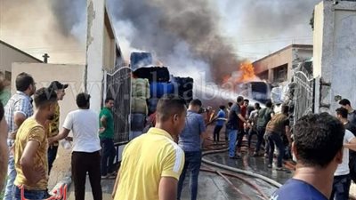 اندلاع حريق هائل بمصنع في العاشر من رمضان (صور)