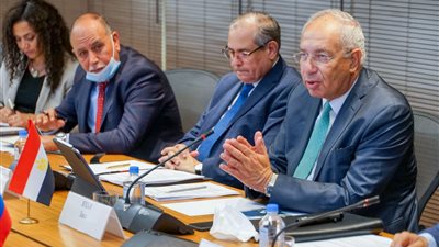 رئيس اقتصادية قناة السويس: توقيع عقد تأسيس شركة إدارة المنطقة الروسية نهاية العام