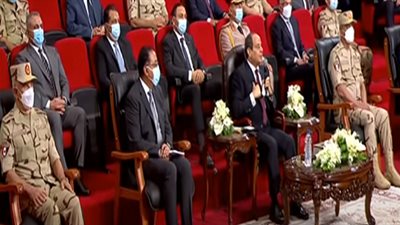 بالفيديو.. «السيسى» يعلن أمام الحكومة زيادة سعر رغيف الخبر