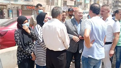 نائب محافظ الجيزة يتفقد تطعيم المسافرين للخارج بلقاح كورونا في 