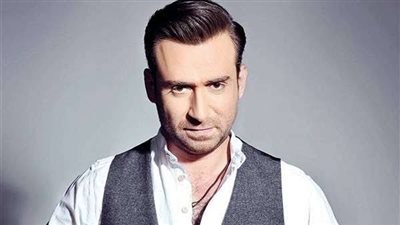 نضال الشافعي يجري عملية جراحية بعد انفجار القولون