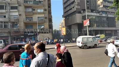 حريق هائل بعمارة خلف سينما التحرير بالدقي 