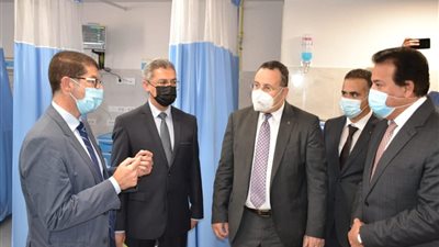 افتتاح وحدتي قسطرة القلب وبنك الدم العلاجي بمستشفي سموحة الجامعي بالإسكندرية (صور)