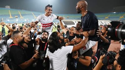 حرب السويشيال تشتعل بين ميدو وشيكابالا..عاشور يحكم الزمالك والبنك الاهلي 