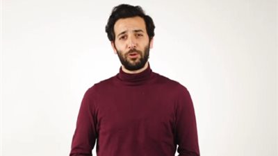 بالصور.. كريم قاسم في 