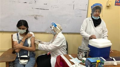 انطلاق تطعيم طلاب جامعة المنصورة بلقاح كورونا