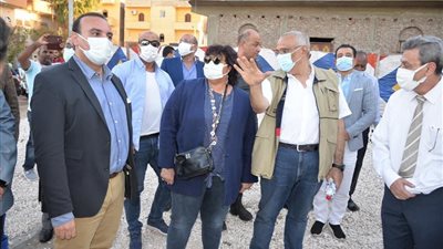 وزيرة الثقافة تتفقد مشروع إحياء وترميم المبانى التراثية بقرية القرنة تمهيدا لافتتاحه نهاية العام الجاري 