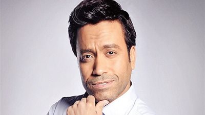 سامح حسين ينتظر 