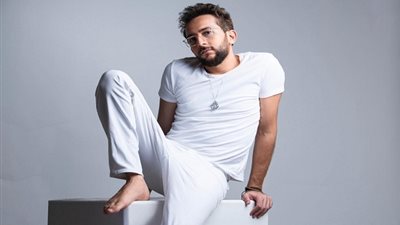  بعد إشادة تامر حسني.. عمر غالي يستعد لإطلاق 