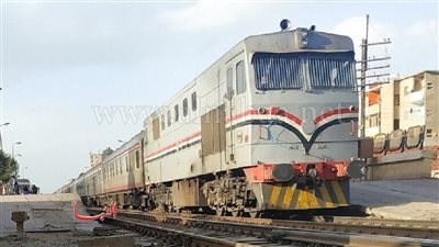 تذكرة مودعين.. تفاصيل فرض «السكة الحديد» رسوم انتظار على الرصيف