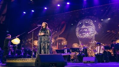 بالصور.. حفيدة أم كلثوم سناء نبيل تغني لأول مرة في مصر بمسرح الزمالك 