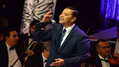 مدحت صالح وريهام عبد الحكيم يقدمان أشهر أغاني الأفلام في حفل ضخم كبير بقصر عابدين