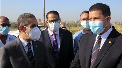 محافظ الغربية ووكيل التعليم يشهدان تنفيذ اصطفاف المعدات استعدادا لموسم الأمطار