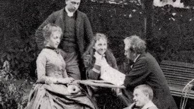 هل كان برج إيفل تكريمًا لحب ضائع؟