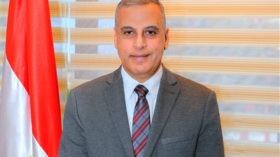 تحذير «خطير» من محافظ سوهاج للموظفين والمواطنين.. قرار مهم سيطبق من 15 نوفمبر