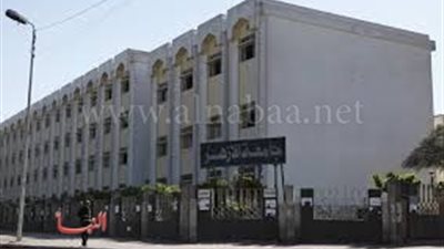 بطلوا صياح.. تصريحات صادمة من نائب جامعة الأزهر بعد مطالبات بعودة الكتب الورقية