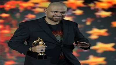 خالد تاج الدين يحصد جائزة 