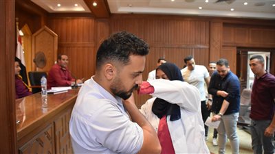 غرفة الجيزة تبدأ حملة التطعيم ضد فيروس كورونا للتجار وأسرهم والعاملين لديهم