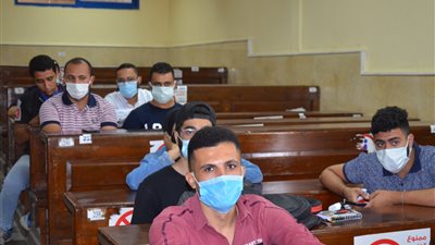 تفاصيل بدء تطعيم الطلاب من 15 لـ18 عامًا بـ