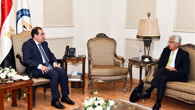 نشرة أخبار البترول.. اليوم الثلاثاء