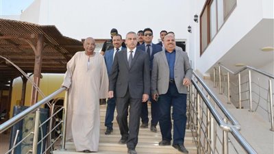 محافظ سوهاج يتفقد فندق «House OF Life» السياحي في أبيدوس الأثرية بالبلينا (صور)