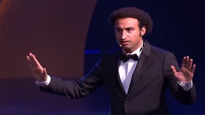 علي ربيع: نفسي أتصور مع يسرا.. شاهد رد فعلها