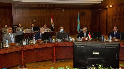 محمود ذكى:استعراض اول وحدة مركزية لإدارة منصات التعليم بمجلس جامعة طنطا