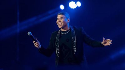 إحالة عمر كمال للتحقيق بسبب «تمور وحليب»