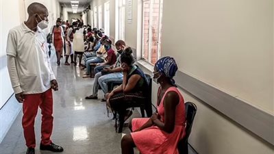 بسبب المتحور الجديد.. ارتفاع بنسبة 289% في إصابات كورونا بجنوب أفريقيا