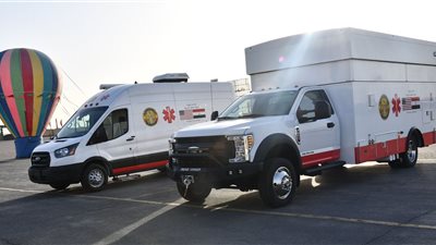 أمريكا ترسل عيادات طبية متنقلة خاصة بفيروس كورونا إلى مصر (فيديو)