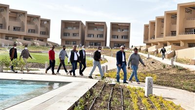 جولة تفقدية لمسئولي «الإسكان» بمشروعات أسوان الجديدة (صور)