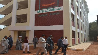 أعضاء تحالف الأحزاب السياسية يتفقدون مشروعات «حياة كريمة» بقرى سوهاج