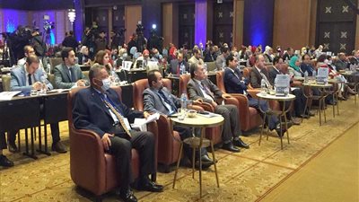 إشادة بجهود الدولة في القطاع الصحي خلال فعاليات مصر الطبي الأول