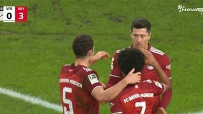 بايرن ميونخ يكتسح شتوجارت فى حضور مرموش