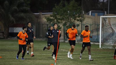 البنك الاهلى يستعد لمواجهة غزل المحلة فى الدوري 