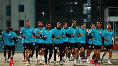 22 لاعبًا في قائمة فريق البنك الاهلى استعدادا لمواجهة غزل المحلة