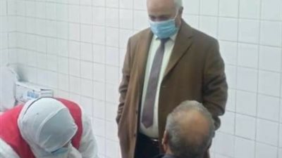 وكيل الصحة بالغربية يتفقد مراكز تطعيم المواطنين بلقاح كورونا
