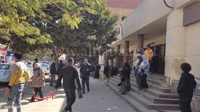 بالصور.. حي المعادي يفرض إجراءات «حاسمة» وينفذ «أعمال مهمة» بالشوارع