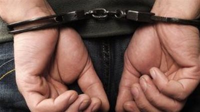  سقوط صاحب محل مصوغات ذهبية تخصص في الاتجار بالنقد الأجنبي بـ«مطاي»